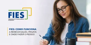 Jovem mulher escrevendo sobre FIES e suas condições