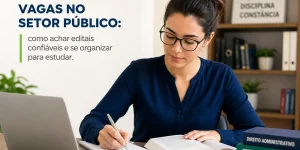 Mulher estudando direito com livros e Constituição Federal