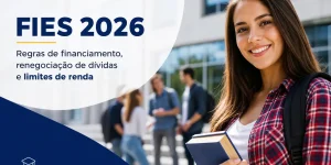 Jovem sorridente no campus segurando livros, texto FIES 2026